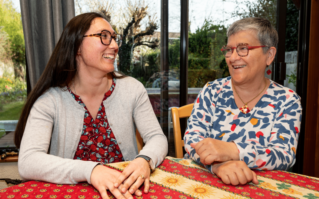 La cohabitation intergénérationnelle avec le Temps pour toit